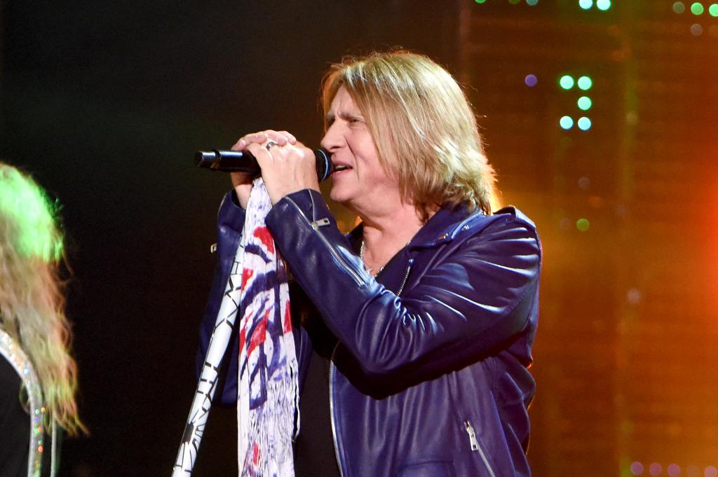 Def Leppard's Joe Elliott: "We're The Closest Thing To Brothers"