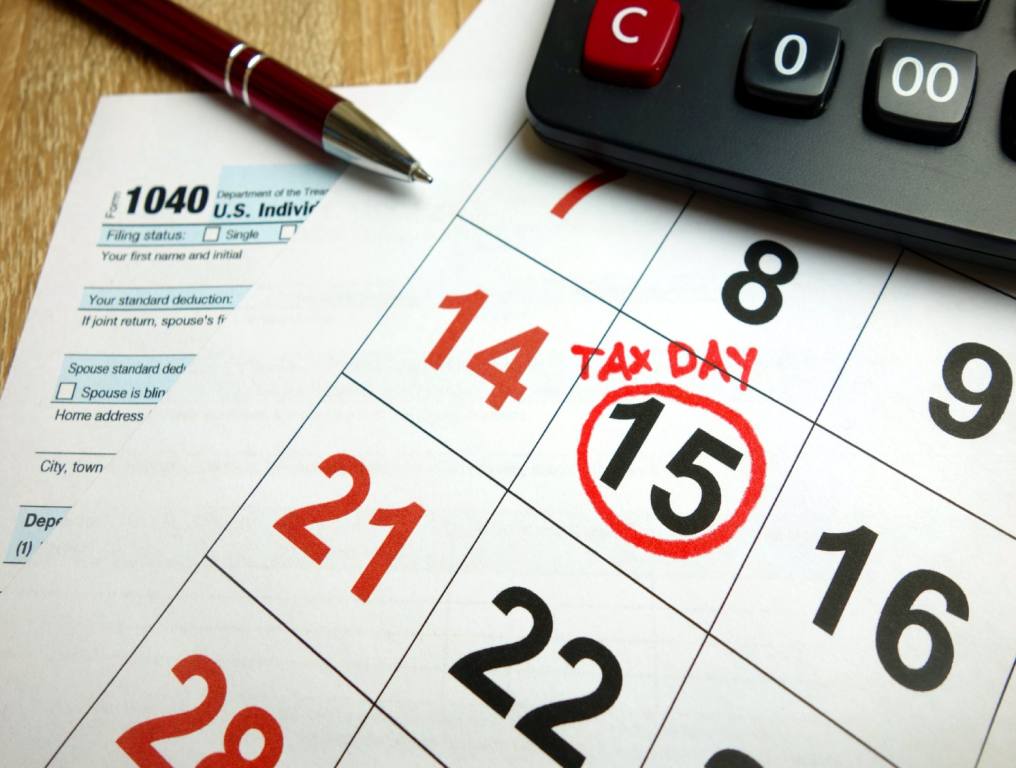 Tax Day Freebies And Specials In Las Vegas