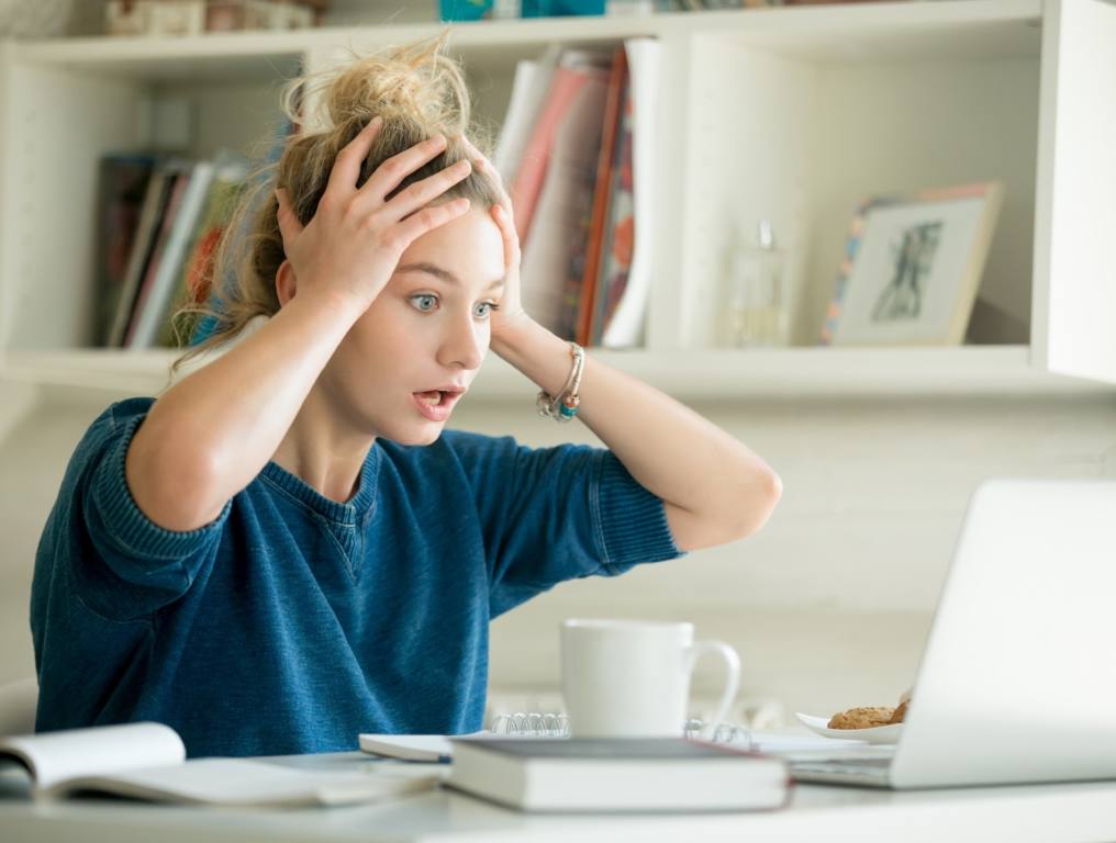 Group Therapy: A woman noticing that her husband lost $4K on the basketball tournament.