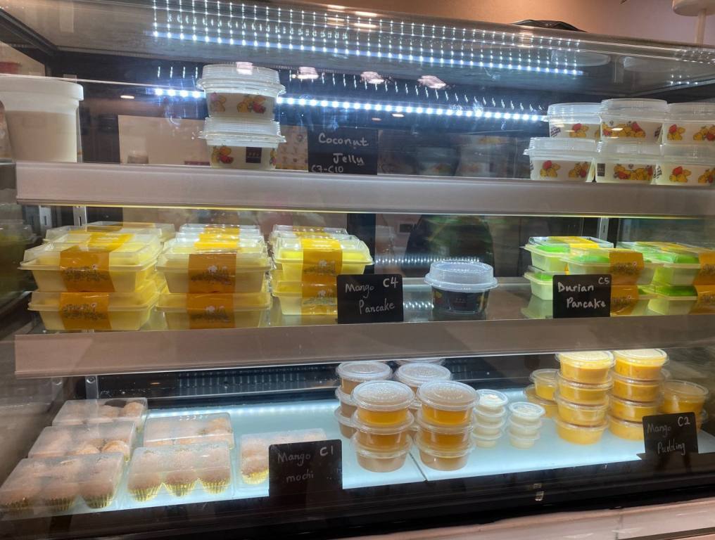 A shot of the desserts in the cooler at Hui Lau Shan