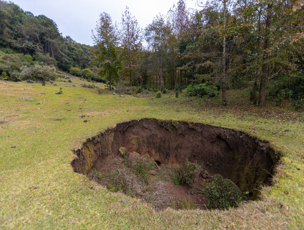 Giant Sinkhole happened in the center of an Illinois soccer field.